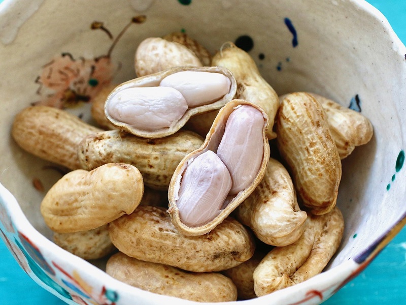 茹でラッカセイ写真